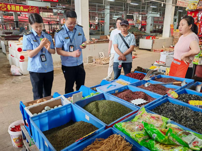 筑牢“放心吃”安全防线！成都召开农产品批发市场监管现场会
